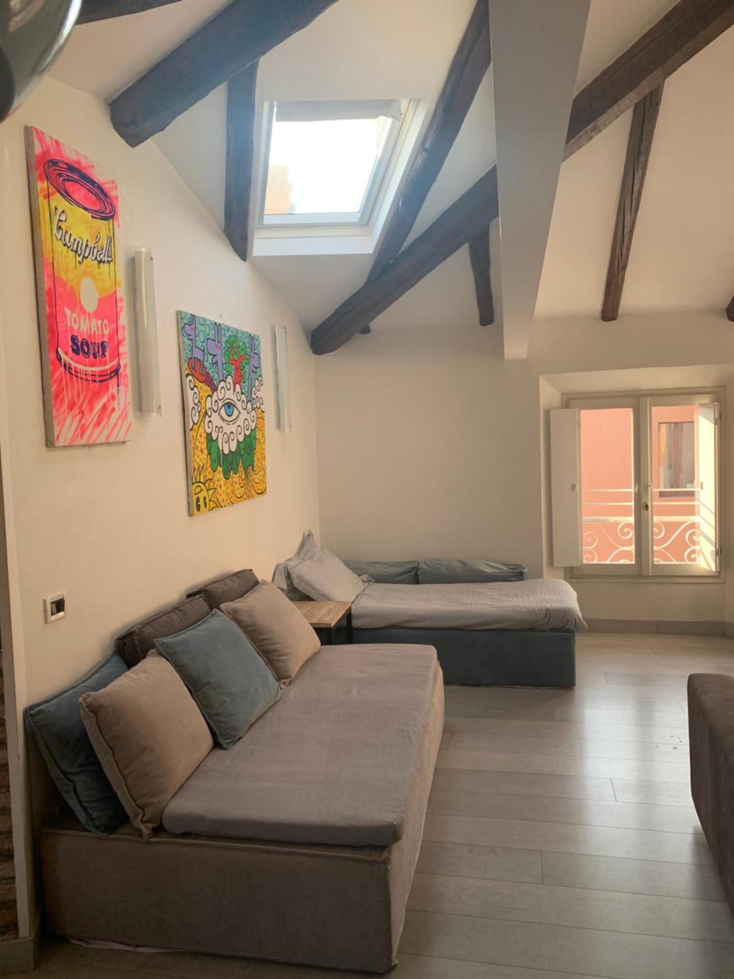 Mansarda Teatro Duse Centro Apartment *